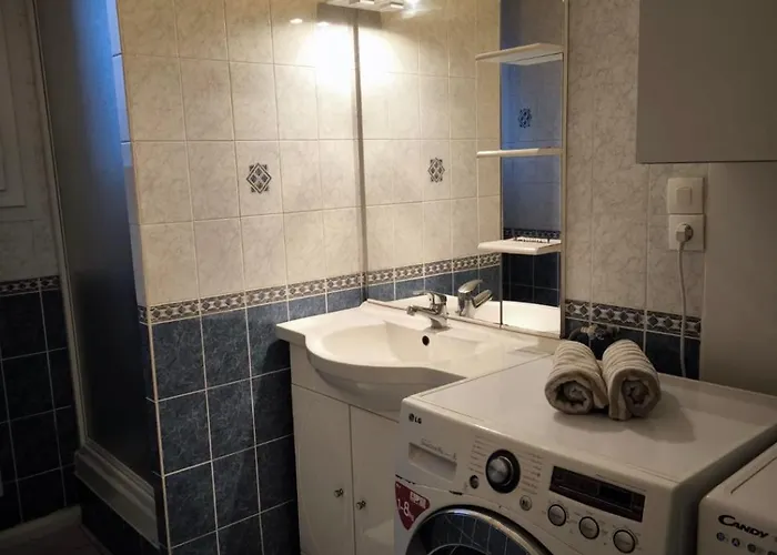 Appartement Bel Lumineux, 70m2, 3 Chambres, Proche Zenith Et Hippodrome De *